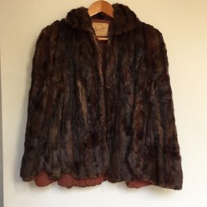 VTG 50s Fur Binder’s. brown antique  cape